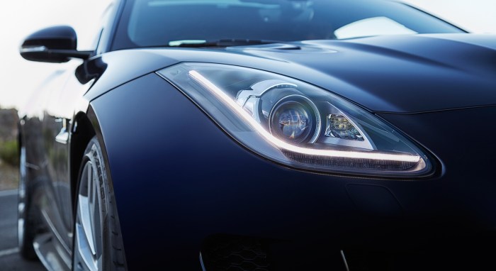 2016_jaguar_f-type_r_coupe_awd_22_1920x1080